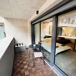 2budapest Eye-freegym And Sauna Luxury * Budapesta